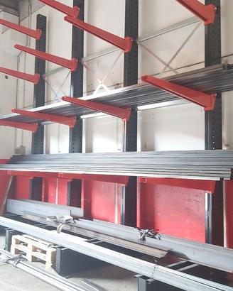 scaffali industriali