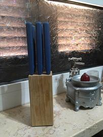 Ceppo con 6 coltelli  Brandani