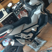 X adv 750 2020