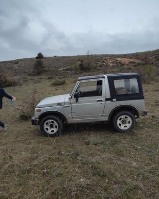 Suzuki sj 410