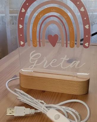 Lampada con nome Greta con arcobaleno rosa