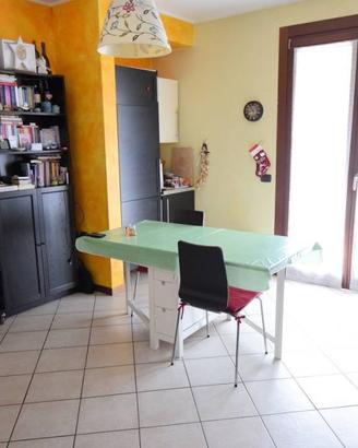 Appartamento di 59 m² con 2 locali e box auto a Ro
