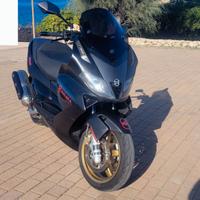 Gilera Nexus 500 Maxi Scooter Moto