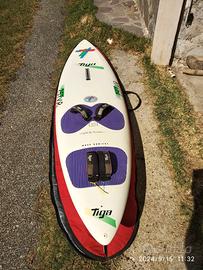 Tavola windsurf Tiga 257 con sacca termica