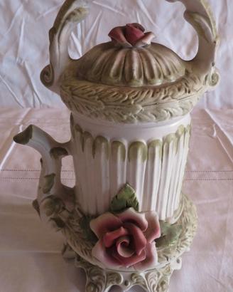 Coppia di soprammobili in ceramica