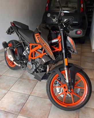 KTM Duke 125 ABS