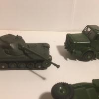 Modellini militari DINKY