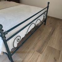 Letto in ferro battuto completo