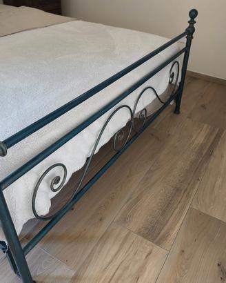 Letto in ferro battuto completo