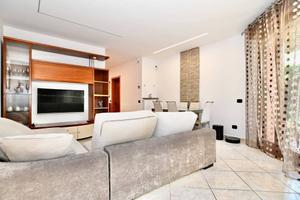 Appartamento di 120 m² con 4 locali e box auto dop