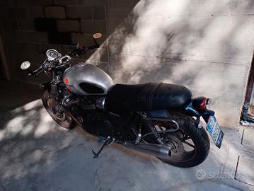 Triumph Speed Twins 900