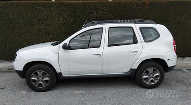 Dacia Duster Laureate 1600 gpl