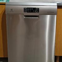 Lavastoviglie seminuova ELECTROLUX
