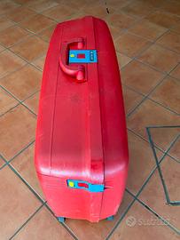 Valigia Delsey in plastica rigida