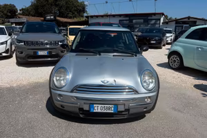 Mini 1.4 tdi One D de luxe X NEO PATENTATI