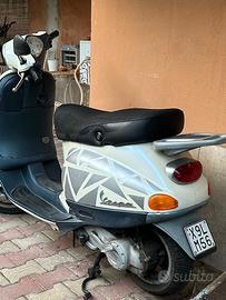 Vespa 50 ET4