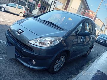 Peugeot 1007 