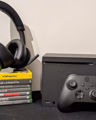 Xbox Series X 1TB + 8 giochi e cuffie microsoft