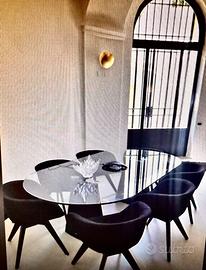 Tavolo riunioni con 9 sedie