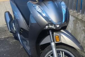 Honda SH 360