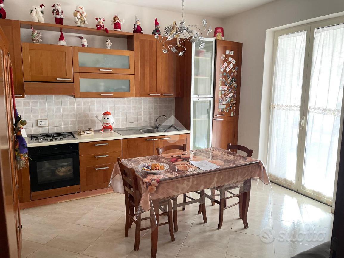 Casa – Pollena Trocchia, Rione Micillo, Napoli - Altro