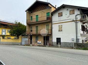 CASA SEMINDIPENDENTE A IVREA