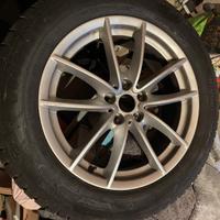 Cerchi 18 F25 originali bmw con goodyear invernali