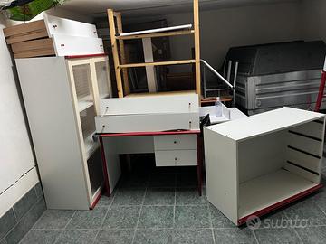 Mobiletto in legno con Tavolo e 2 Cassettini