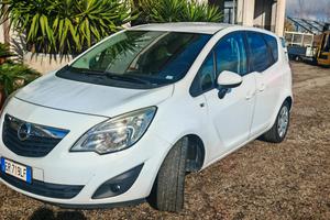 Opel Meriva van autocarro 5 posti