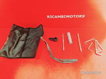 KIT ATTREZZI BMW R1200RT 2006