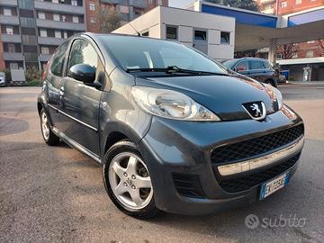 Peugeot 107 - AUTOMATICA/ NEOPATENTATI