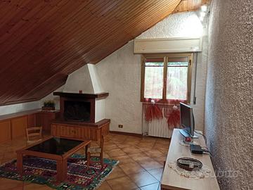 Intera palazzina indipendente con giardino