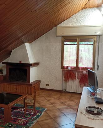Intera palazzina indipendente con giardino