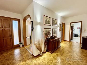 VILLETTA SINGOLA RISTRUTTURATA CON AMPI SPAZI E GI