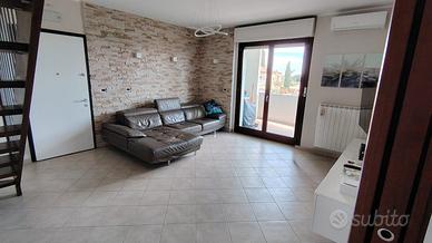 210 Appartamento duplex recente costruzione