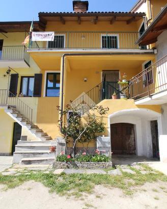 CASA SEMINDIPENDENTE A PINASCA