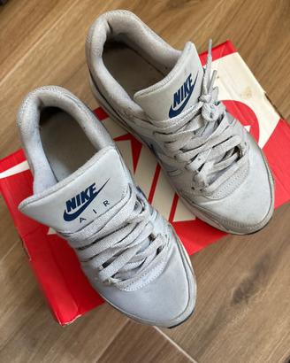 Nike air max command flex