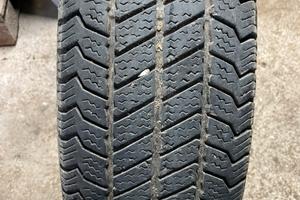 4 gomme 205 70 R15