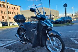 Scooter pari a nuovo