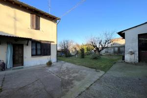 CASA SEMINDIPENDENTE A PIADENA