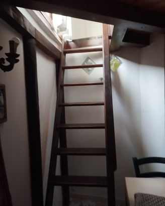 Monolocale con angolo cottura e bagno 2 posti lett