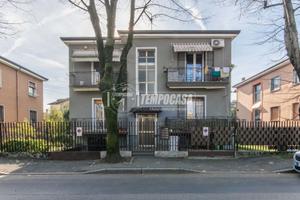 4 LOCALI RISTRUTTURATO CON GIARDINO!!