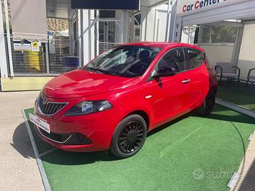 Lancia Ypsilon 1.0 FireFly 5 porte S&S Hybrid Silv
