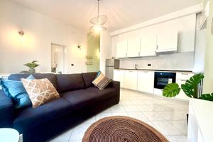 BILOCALE Appartamento Zona Stazione / Colline