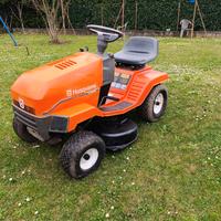 trattorino tagliaerba HUSQVARNA 