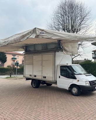 Ford transit furgonato con tenda elettrica