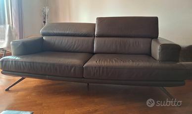 Divano in pelle Chateau d'Ax 3 posti color fango