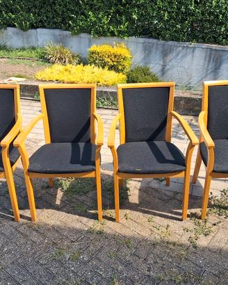 Set di 4 sedie con braccioli