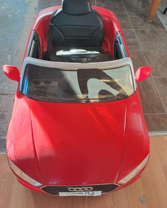 Audi telecomandata per bambini