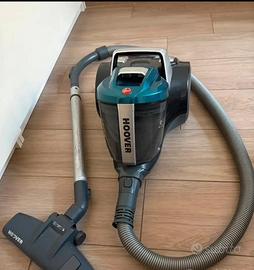 Aspirapolvere Hoover con tubo 700W